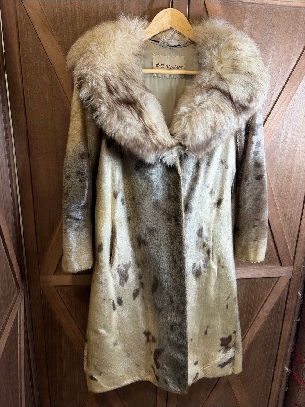 VINTAGE HOLT RENFREW Luxury Spotted Fur Coat w/ Fox Collar